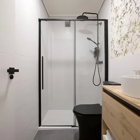 Renovated In Historic Old Town Ac Apartmán *