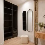 Apartment Renovated In Historic Old Town Ac
