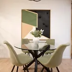 Renovated In Historic Old Town Ac *