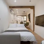 Renovated In Historic Old Town Ac *