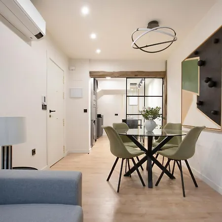 شقة Renovated In Historic Old Town Ac